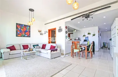 Apartment - 2 Bedrooms - 2 Bathrooms for sale in Al Thayyal 1 - Al Thayyal - Greens - Dubai