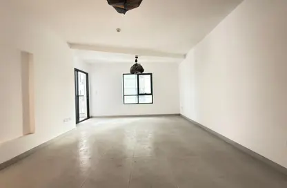 شقة - 2 غرف نوم - 3 حمامات للايجار في لا زونا ريزيدنس - الممزر - ديرة - دبي