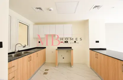 Townhouse - 2 Bedrooms - 3 Bathrooms for rent in Rukan 3 - Dubai Land - Dubai