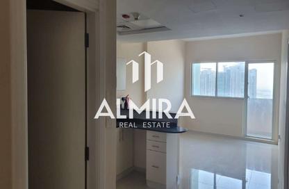 Apartment - 2 Bedrooms - 3 Bathrooms for rent in Marina Bay by DAMAC - Najmat Abu Dhabi - Al Reem Island - Abu Dhabi