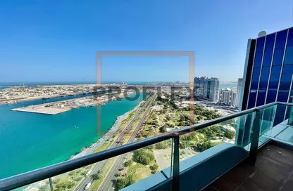 شقة - 2 غرف نوم - 3 حمامات للايجار في برج الريف - شارع الكورنيش - أبوظبي