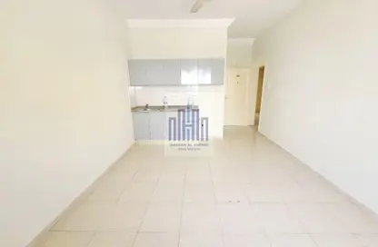 Apartment - Studio - 1 Bathroom for rent in Fire Station Road - Muwaileh - Sharjah