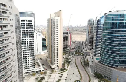 Apartment - 3 Bedrooms - 5 Bathrooms for rent in Al Shafar Tower - Barsha Heights (Tecom) - Dubai