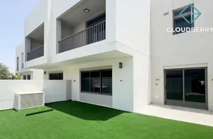 فيلا - استوديو - 3 حمامات للايجار في حياة تاون هاوس - تاون سكوير - دبي