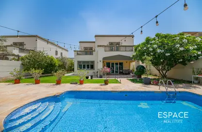 Villa - 4 Bedrooms - 5 Bathrooms for rent in Regional - Jumeirah Park - Dubai