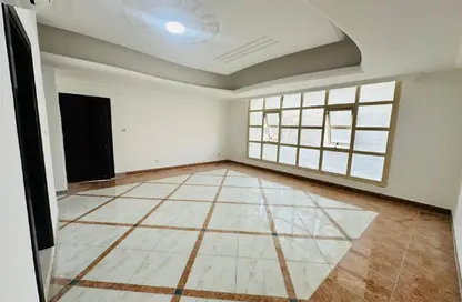 Apartment - Studio - 1 Bathroom for rent in Al Nahyan - Abu Dhabi