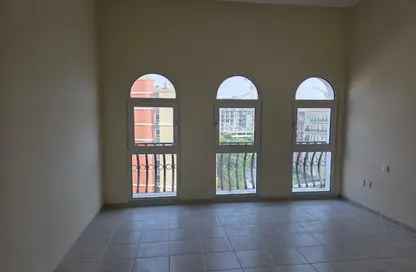شقة - 2 غرف نوم - 3 حمامات للبيع في مبني 114 - طراز حديث - ديسكفري غاردنز - دبي