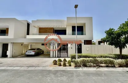 Villa - 5 Bedrooms - 7+ Bathrooms for sale in West Yas - Yas Island - Abu Dhabi