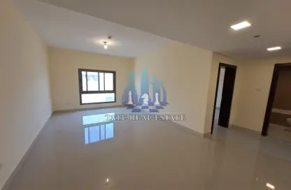 Empty Room image for: Apartment - 1 Bedroom - 1 Bathroom for rent in Rawdhat - Airport Road - Abu Dhabi, Image 1