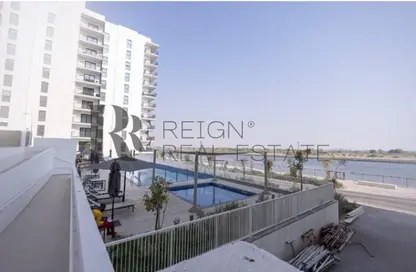 Apartment - 2 Bedrooms - 2 Bathrooms for rent in Waters Edge - Yas Island - Abu Dhabi