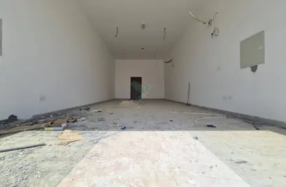 Shop - Studio - 1 Bathroom for rent in Wadi AL AIN 1 - Al Noud - Al Ain