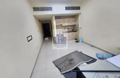 شقة - 1 حمام للايجار في الزاهية - تجارية مويلح - الشارقة