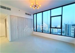 Empty Room image for: Apartment - 1 bedroom - 2 bathrooms for rent in Transemirates Building - Al Garhoud - Dubai, Image 1