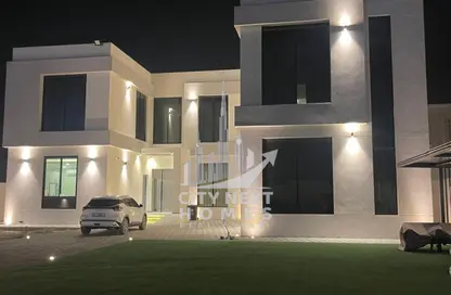 Villa - 5 Bedrooms - 7 Bathrooms for rent in Al Aweer 1 - Al Aweer - Dubai