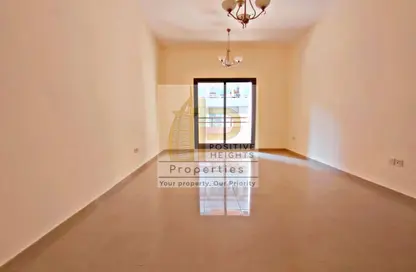 شقة - غرفة نوم - 1 حمام للايجار في سيتي هاوس 2 - البرشاء 1 - البرشاء - دبي
