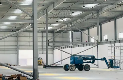 مستودع - استوديو - 2 حمامات للايجار في أم الثعوب - أم القيوين