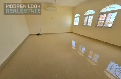 Apartment - 4 Bedrooms - 4 Bathrooms for rent in Shakhbout City - Abu Dhabi