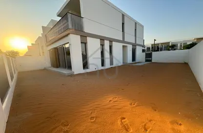 Terrace image for: Townhouse - 4 Bedrooms - 5 Bathrooms for rent in Elan - Tilal Al Ghaf - Dubai, Image 1