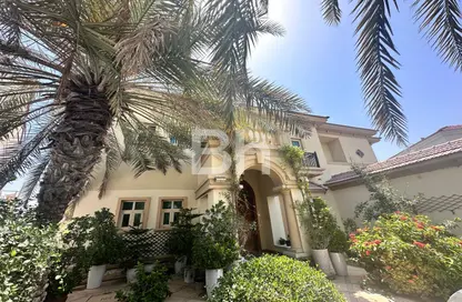Villa - 4 Bedrooms - 5 Bathrooms for sale in Entertainment Foyer - Oasis Clusters - Jumeirah Islands - Dubai