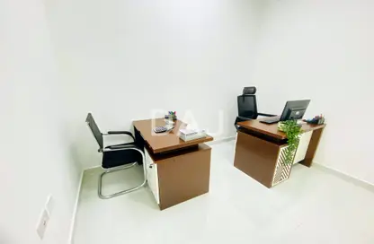 Office Space - Studio - 1 Bathroom for rent in Red Avenue - Al Garhoud - Dubai