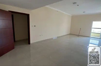 Apartment - 3 Bedrooms - 3 Bathrooms for rent in Al Jurf 2 - Al Jurf - Ajman Downtown - Ajman