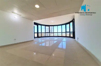 Apartment - 3 Bedrooms - 3 Bathrooms for rent in Khalifa Park Tower - Al Salam Street - Abu Dhabi