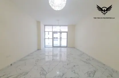 شقة - غرفة نوم - 2 حمامات للايجار في مساكن سفير 3 - مجمع دبي ريزيدنس - دبي