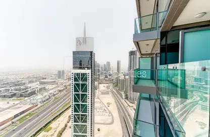 صورة لـ شرفة شقة - 2 غرف نوم - 3 حمامات للبيع في فندق ومساكن برج باراماونت - الخليج التجاري - دبي ، صورة رقم 1