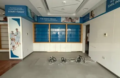 Shop - Studio - 1 Bathroom for rent in Muweileh Community - Muwaileh Commercial - Sharjah