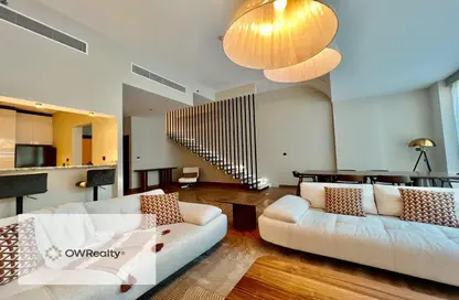 Living Room image for: Duplex - 2 Bedrooms - 2 Bathrooms for rent in Dubai Marina Moon - Dubai Marina - Dubai, Image 1