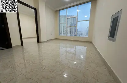 شقة - غرفة نوم - 2 حمامات للايجار في مساكن كورنيش عجمان - طريق كورنيش عجمان - عجمان