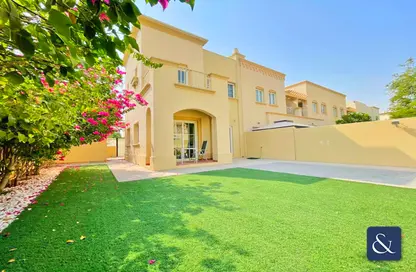 Outdoor House image for: Villa - 2 Bedrooms - 3 Bathrooms for sale in Springs 12 - The Springs - Dubai, Image 1