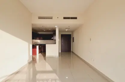 Apartment - 2 Bedrooms - 2 Bathrooms for sale in The Manhattan Tower - Jumeirah Village Circle - Dubai