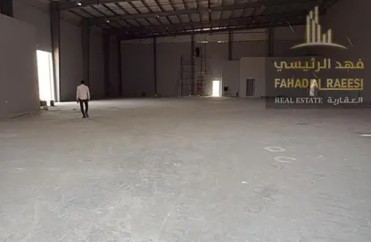 مستودع - استوديو - 4 حمامات للايجار في أم الثعوب - أم القيوين
