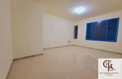 Apartment - 2 Bedrooms - 2 Bathrooms for rent in Shabiya 12 - Shabiya - Mussafah - Abu Dhabi