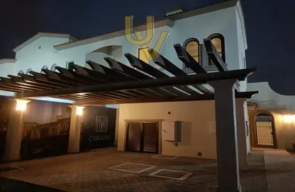 Townhouse - 2 Bedrooms - 3 Bathrooms for rent in Bloom Living - Zayed City (Khalifa City C) - Khalifa City - Abu Dhabi