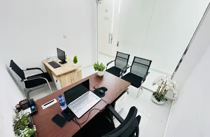 Office Space - Studio - 1 Bathroom for rent in Red Avenue - Al Garhoud - Dubai