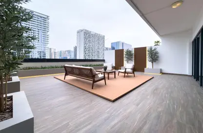 Apartment - 1 Bedroom - 2 Bathrooms for sale in SOL Bay - Business Bay - Dubai