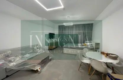 شقة - 1 حمام للايجار في في2 - مدينة دبي الرياضية - دبي