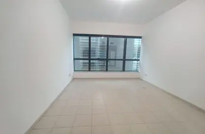 Empty Room image for: Apartment - 1 Bedroom - 1 Bathroom for rent in Twin Tower - Muroor Area - Abu Dhabi, Image 1