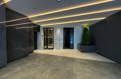 Shop - Studio - 1 Bathroom for rent in Kay 1 Building - Al Satwa - Dubai
