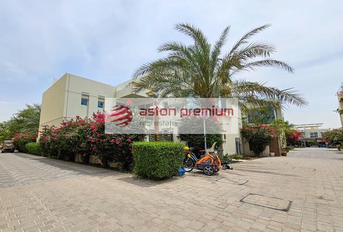 property-image