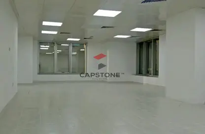 Office Space - Studio - 1 Bathroom for rent in Arzana Tower - Electra Street - Abu Dhabi