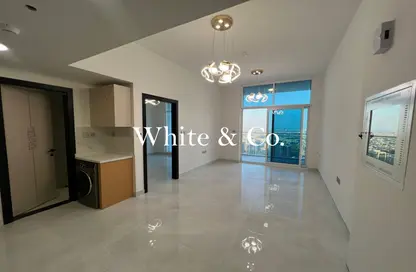 شقة - غرفة نوم - 1 حمام للايجار في سكايز من دانوب - ارجان - دبي