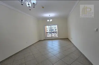 Apartment - 1 Bedroom - 1 Bathroom for rent in Metro Building - Al Barsha 1 - Al Barsha - Dubai