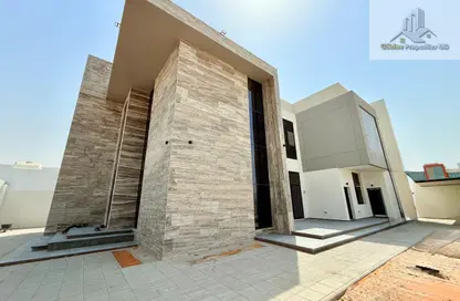 Villa - 5 Bedrooms - 7 Bathrooms for rent in Nad Al Sheba Villas - Nad Al Sheba 3 - Nad Al Sheba - Dubai