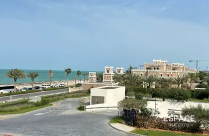 Apartment - 2 Bedrooms - 2 Bathrooms for sale in The 8 - The Crescent - Palm Jumeirah - Dubai