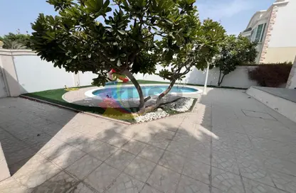 Villa - 5 Bedrooms - 6 Bathrooms for rent in Al Safa 2 - Al Safa - Dubai