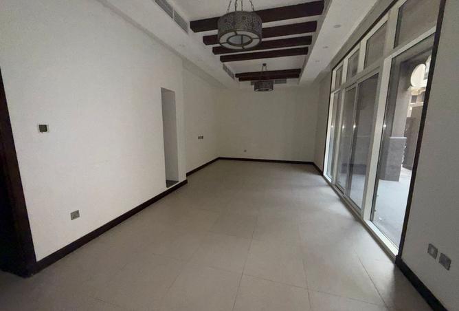 16032007 - Property Image 2