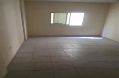 Empty Room image for: Apartment - 1 Bedroom - 1 Bathroom for rent in Ajman Industrial 2 - Ajman Industrial Area - Ajman, Image 1